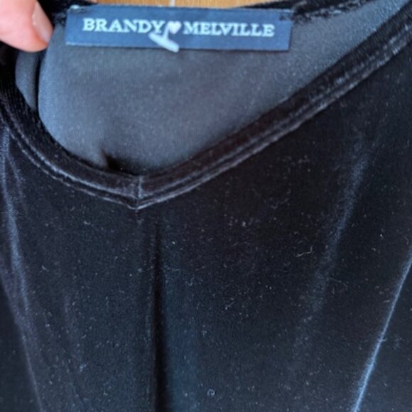 Pre-Loved Brandy Melville Black Velour Dress - Women's S/M - Picture 3 of 3